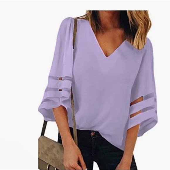 None Tops - NWOT-Women's Lavender 3/4 Bell Sleeve V-Neck Blouse